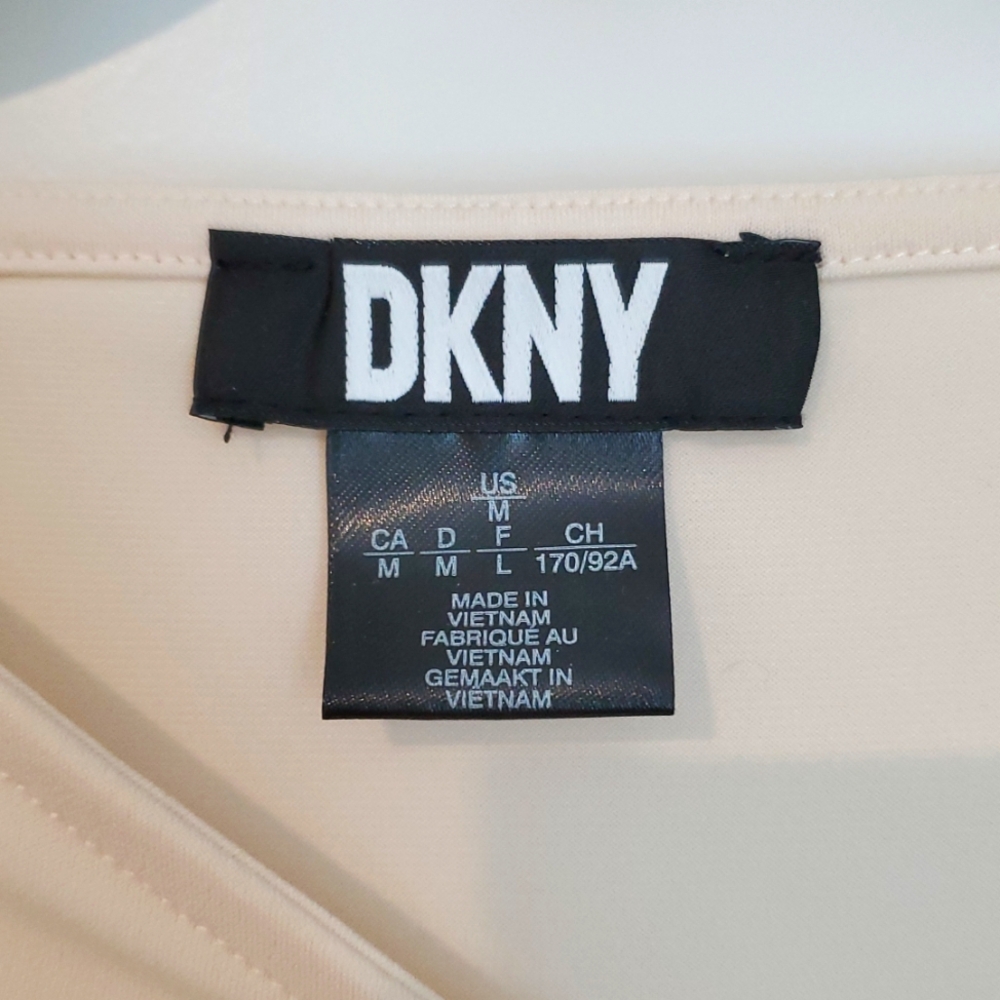 DKNY Cream Women's Top NWT Medium - Picture 3 of 6